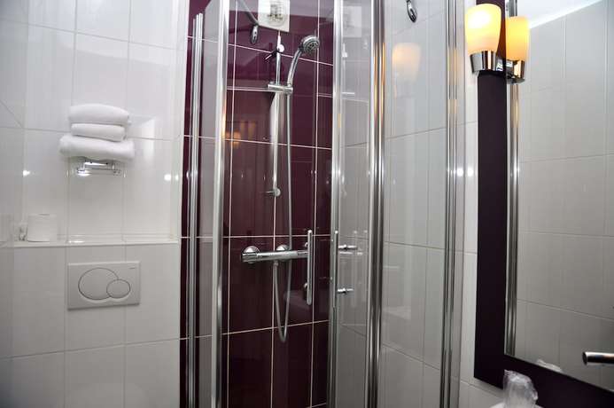 Imagen de la habitación del Hotel Kyriad Dieppe - Saint Aubin Sur Scie. Foto 17