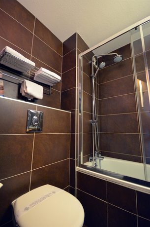 Imagen de la habitación del Hotel Kyriad Dijon Est - Mirande. Foto 15