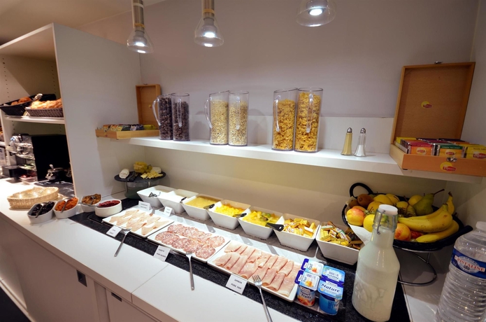 Imagen del bar/restaurante del Hotel Kyriad Dijon - Gare. Foto 11