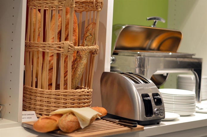 Imagen del bar/restaurante del Hotel Kyriad Dijon - Gare. Foto 12