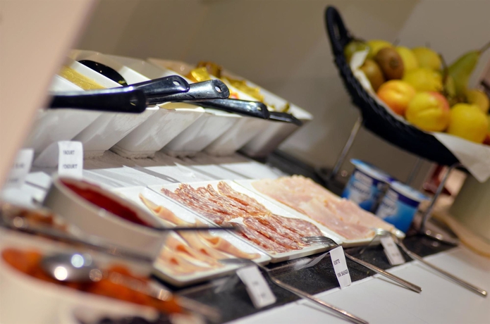 Imagen del bar/restaurante del Hotel Kyriad Dijon - Gare. Foto 13