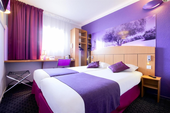 Imagen de la habitación del Hotel Kyriad Direct Arles, Arles. Foto 12