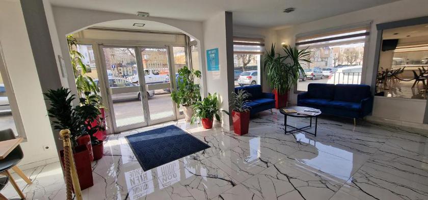 Imagen general del Hotel Kyriad Direct Arpajon. Foto 2