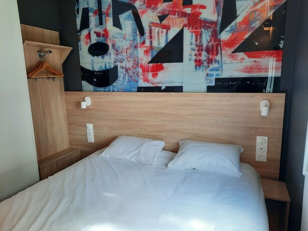 Imagen general del Hotel Kyriad Direct Caen Nord - Memorial. Foto 9