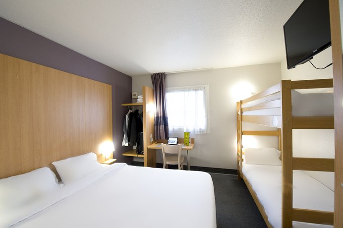 Imagen de la habitación del Hotel Kyriad Direct Clermont Ferrand Nord - Gerzat. Foto 8