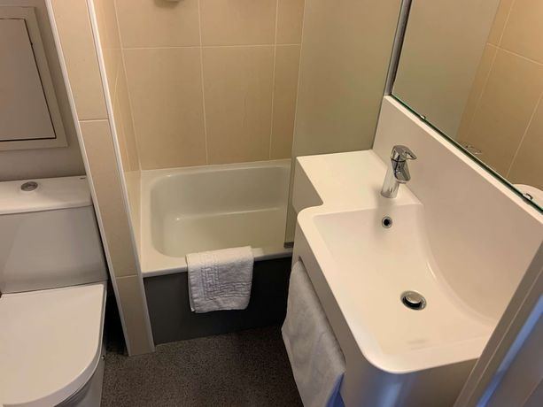 Imagen de la habitación del Hotel Kyriad Direct Clermont Ferrand Nord - Gerzat. Foto 18