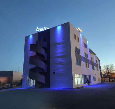 Imagen general del Hotel Kyriad Direct Dijon Nord - Zenith - Toison D'or. Foto 2