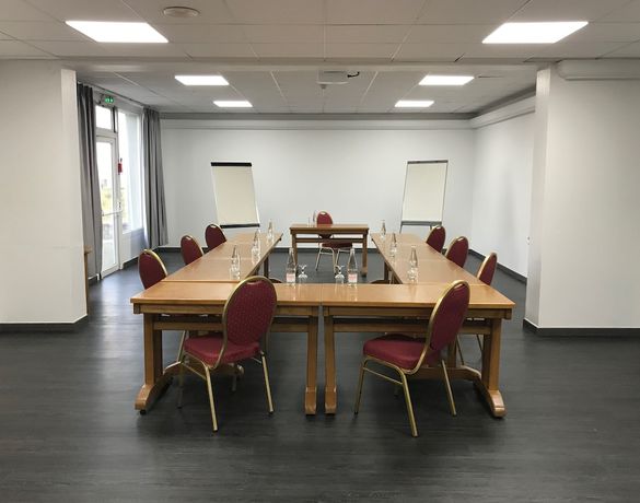 Imagen de los interiores del Hotel Kyriad Direct Dijon Nord - Zenith - Toison D'or. Foto 16