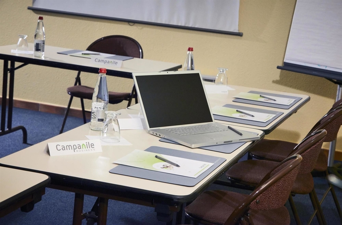 Imagen de los interiores del Hotel Kyriad Direct Haguenau. Foto 11