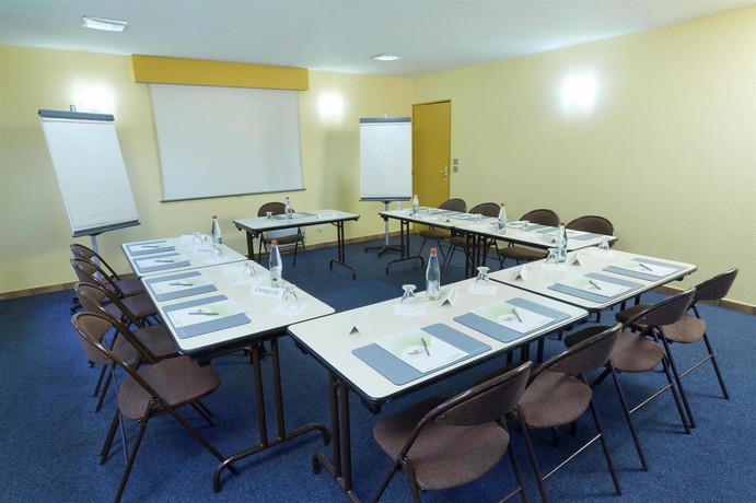 Imagen de los interiores del Hotel Kyriad Direct Haguenau. Foto 14