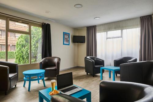 Imagen general del Hotel Kyriad Direct Lyon Sud - Chasse Sur Rh&ocirc;ne. Foto 10