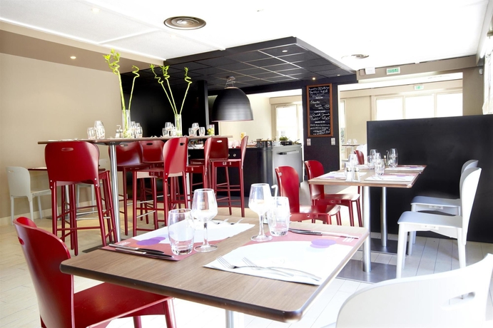 Imagen del bar/restaurante del Hotel Kyriad Direct Marseille Est La Valentine. Foto 6