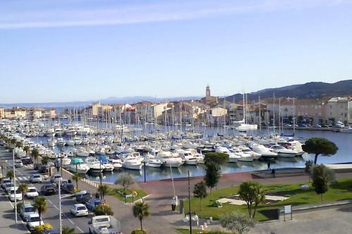 Imagen general del Hotel Kyriad Direct Martigues. Foto 1