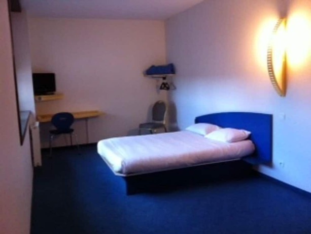 Imagen de la habitación del Hotel Kyriad Direct Montauban Centre. Foto 10