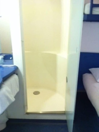 Imagen de la habitación del Hotel Kyriad Direct Montauban Centre. Foto 13