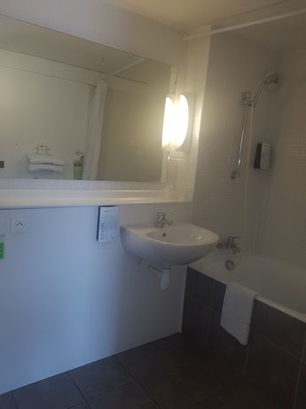 Imagen de la habitación del Hotel Kyriad Direct Montpellier Saint Jean De V&eacute;das - La Peyri&egrave;re. Foto 15