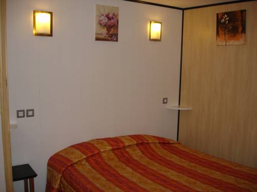 Imagen de la habitación del Hotel Kyriad Direct Poissy - Acheres. Foto 6