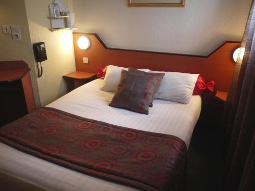 Imagen de la habitación del Hotel Kyriad Direct Rennes Ouest. Foto 13