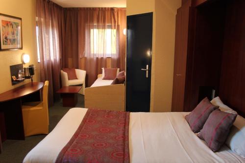 Imagen de la habitación del Hotel Kyriad Direct Rennes Ouest. Foto 17
