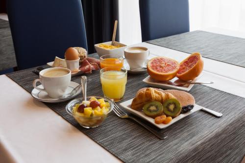 Imagen general del Hotel Kyriad Direct Rennes Ouest. Foto 1