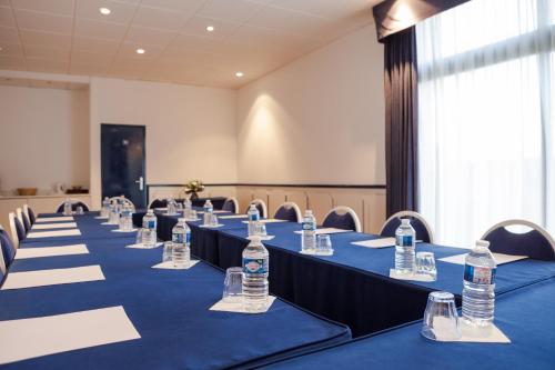Imagen general del Hotel Kyriad Direct Rennes Ouest. Foto 9