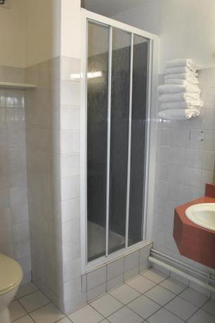 Imagen general del Hotel Kyriad Direct Rennes Ouest. Foto 12