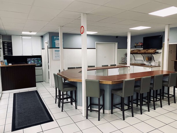 Imagen de los interiores del Hotel Kyriad Direct Rouen Sud - Val de Reuil. Foto 10