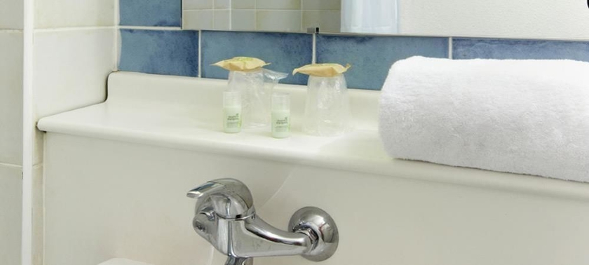 Imagen de la habitación del Hotel Kyriad Direct Saint Dizier. Foto 15