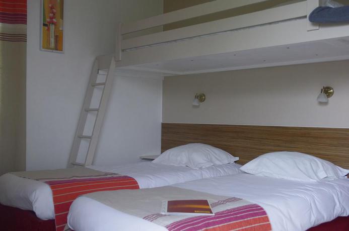 Imagen de la habitación del Hotel Kyriad Direct Saintes. Foto 4