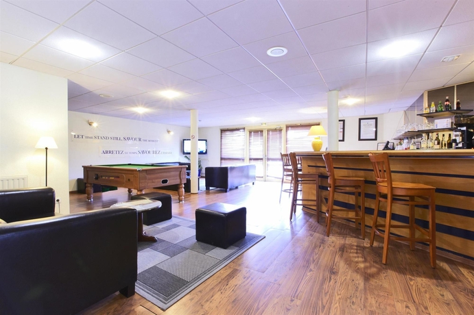 Imagen del bar/restaurante del Hotel Kyriad Dunkerque Loon Plage. Foto 5