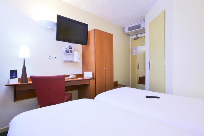 Imagen de la habitación del Hotel Kyriad Dunkerque Loon Plage. Foto 11