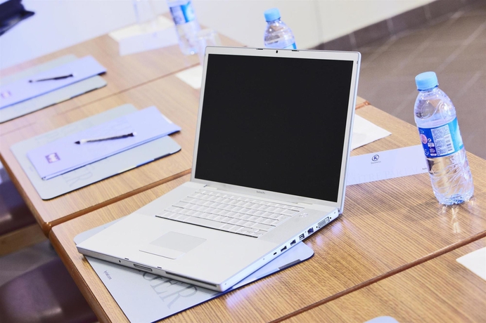 Imagen de los interiores del Hotel Kyriad Dunkerque Loon Plage. Foto 16