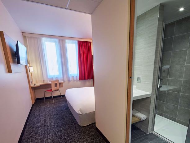 Imagen general del Hotel Kyriad ECO - Clermont Ferrand Estaing. Foto 1