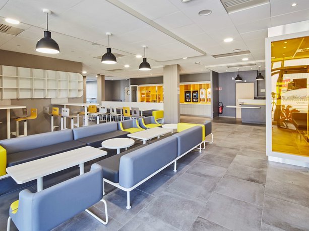 Imagen de los interiores del Hotel Kyriad ECO - Clermont Ferrand Estaing. Foto 18