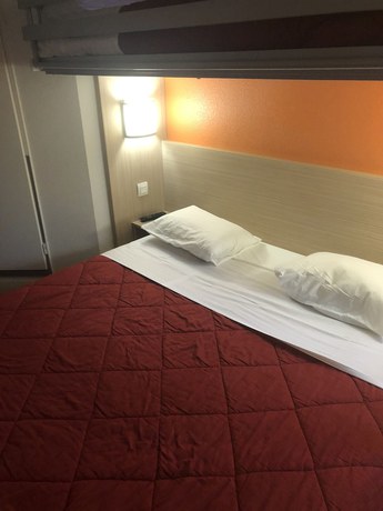 Imagen de la habitación del Hotel Kyriad ECO - Marne-la-Vall&eacute;e Saint-Thibault-des-Vignes. Foto 8