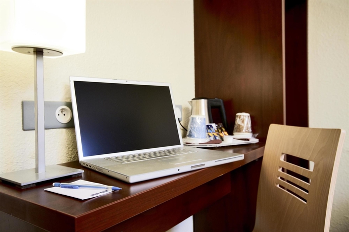 Imagen de la habitación del Hotel Kyriad ECO - Perpignan Nord A&eacute;roport. Foto 12