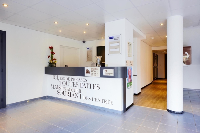 Imagen de los interiores del Hotel Kyriad Fréjus Centre - Saint-raphaël. Foto 15