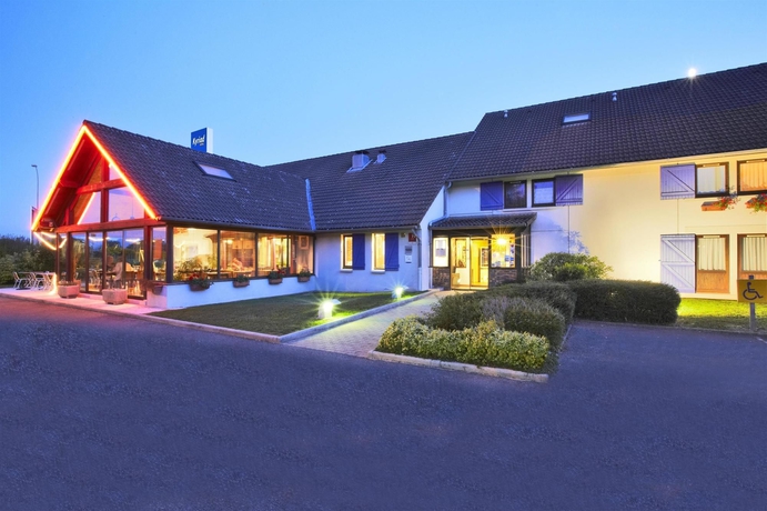 Imagen general del Hotel Kyriad Geneve - Saint-genis-pouilly. Foto 3