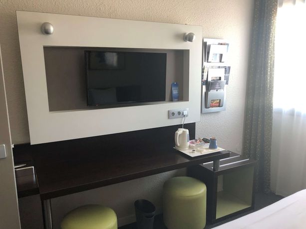 Imagen de la habitación del Hotel Kyriad H&ocirc;tel Orly A&eacute;roport - Athis Mons. Foto 10