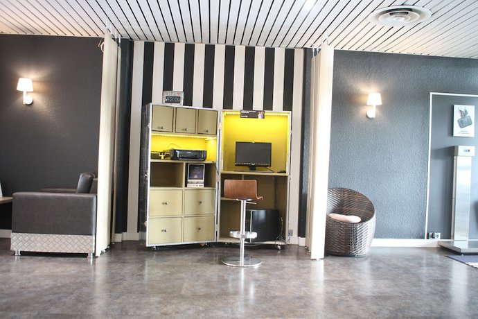 Imagen de los interiores del Hotel Kyriad H&ocirc;tel Orly A&eacute;roport - Athis Mons. Foto 16