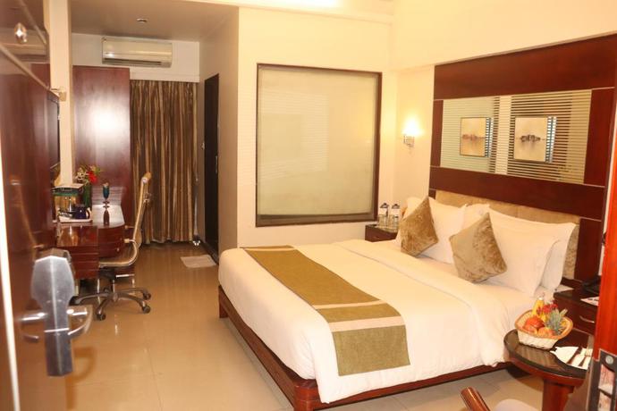 Imagen de la habitación del Hotel Kyriad Hotel Indore. Foto 6