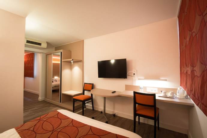 Imagen de la habitación del Hotel Kyriad - L'Isle-D'Abeau Bourgoin-Jallieu. Foto 14