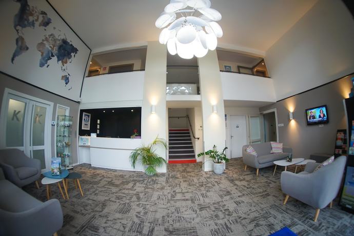 Imagen de los interiores del Hotel Kyriad La Fleche. Foto 18