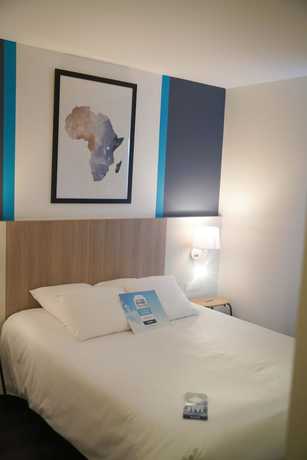 Imagen de la habitación del Hotel Kyriad La Fleche. Foto 9