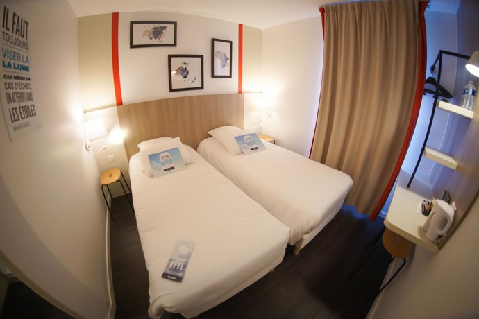 Imagen de la habitación del Hotel Kyriad La Fleche. Foto 10