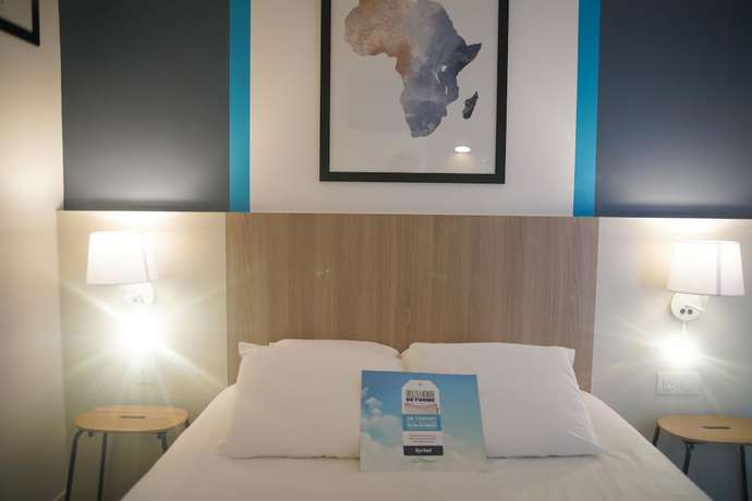 Imagen de la habitación del Hotel Kyriad La Fleche. Foto 13
