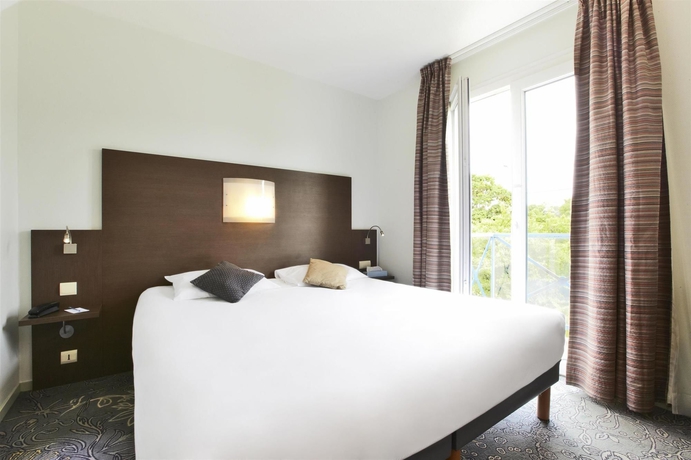 Imagen de la habitación del Hotel Kyriad La Rochelle Centre Ville. Foto 10