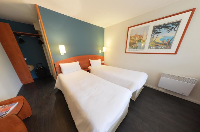 Imagen de la habitación del Hotel Kyriad Lannion-Perros-Guirec. Foto 5