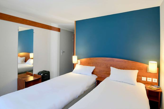 Imagen de la habitación del Hotel Kyriad Lannion-Perros-Guirec. Foto 10