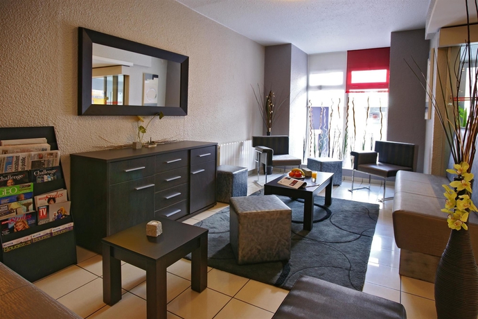 Imagen de los interiores del Hotel Kyriad Le Bourget Centre Parc Des Expositions. Foto 9